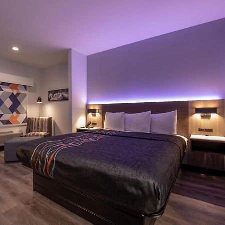 Express Inn & Suites Хьюстон Экстерьер фото